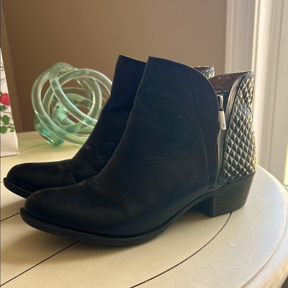 Lucky Brand Leather Black Quilted Ankle Boots